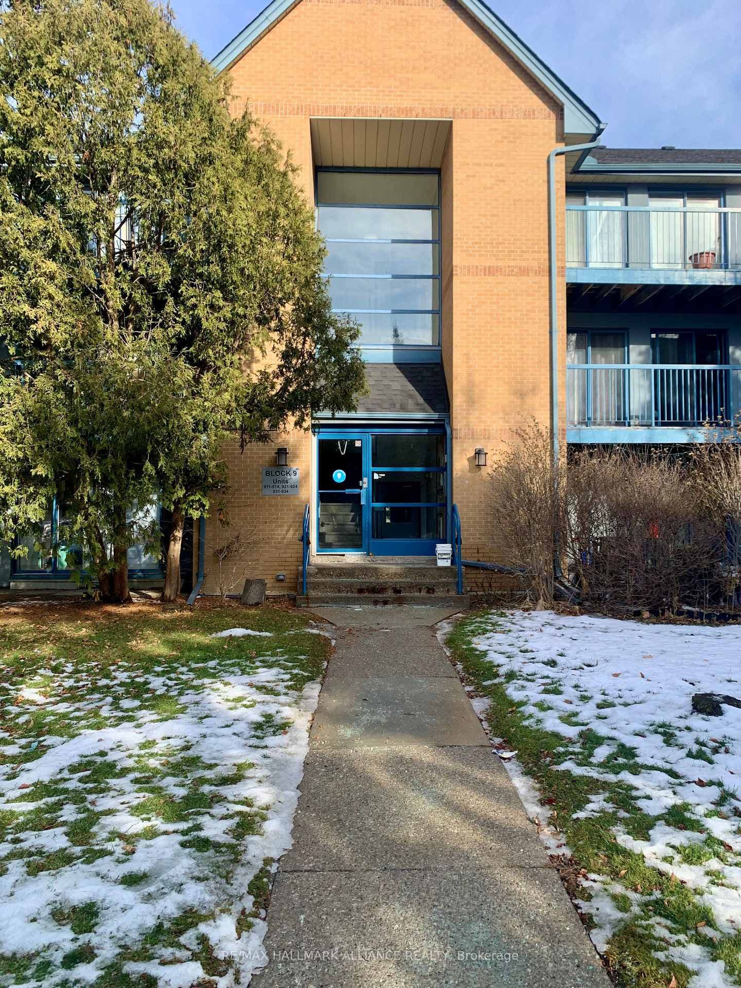 95 Trailwood Drive Unit 922, Mississauga, ON L4Z 3L2 - Photo 1