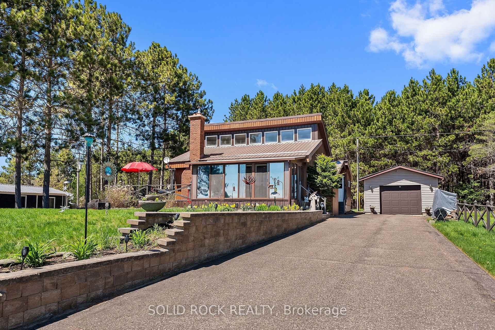 1111 Lake Clear Road, Bonnechere Valley