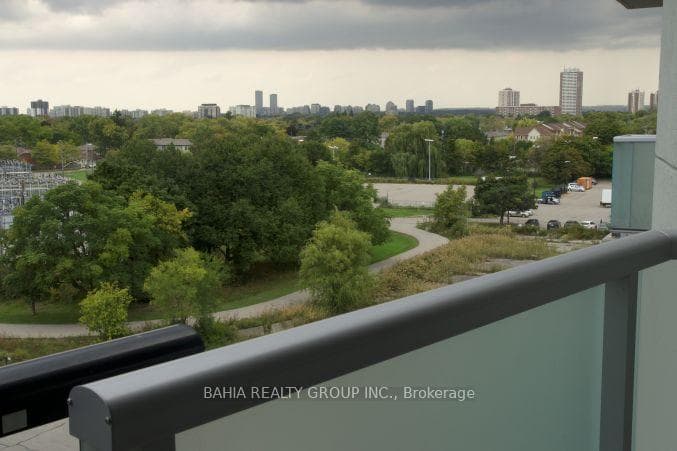 5740 Yonge St Street Unit 604, Thornhill / Willowdale, ON M2M 3T4 - Photo 1