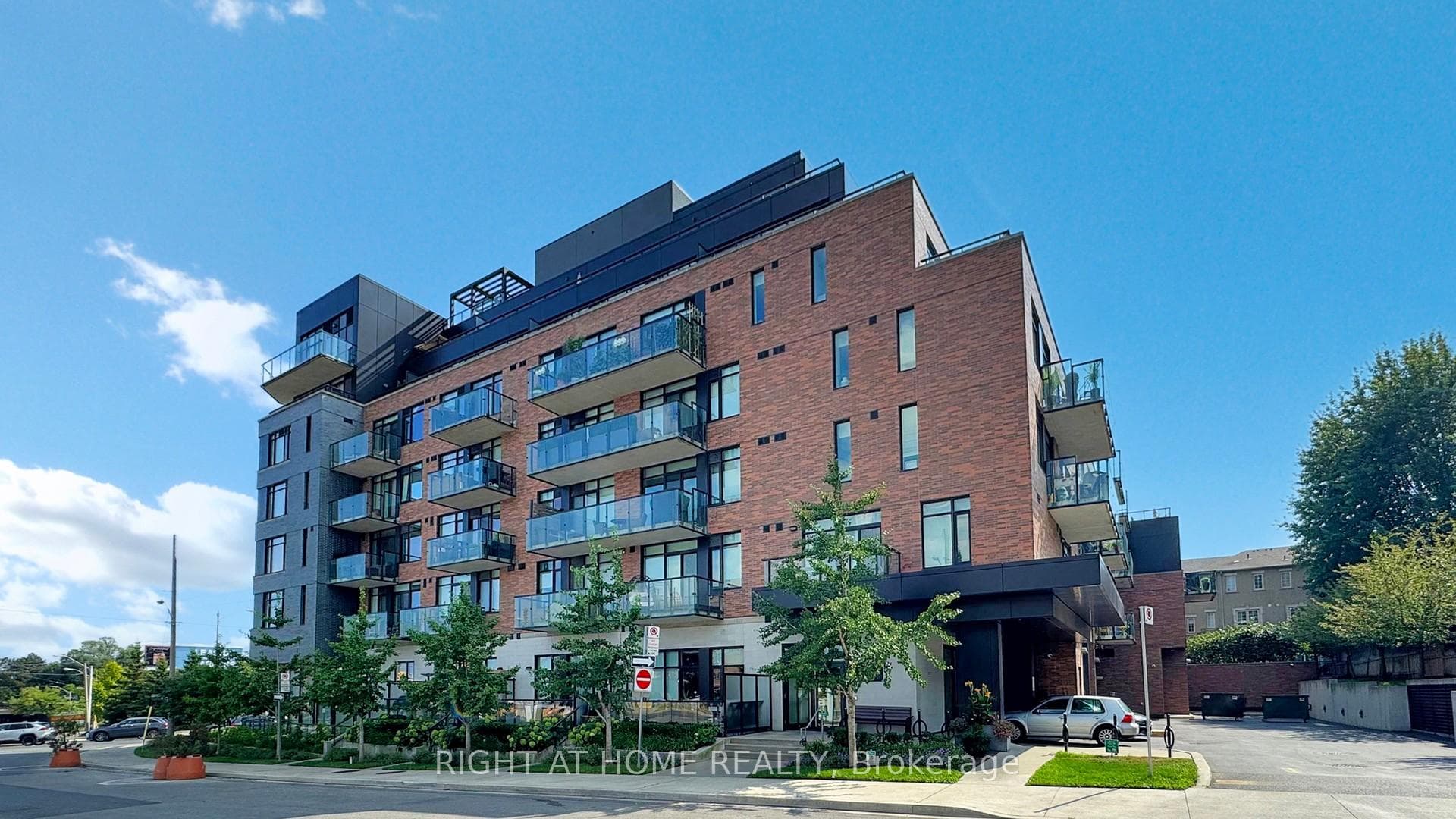 25 Malcolm Road Unit TH-112, Flemingdon Park / Don Mills, ON M4G 0C1 - Photo 1
