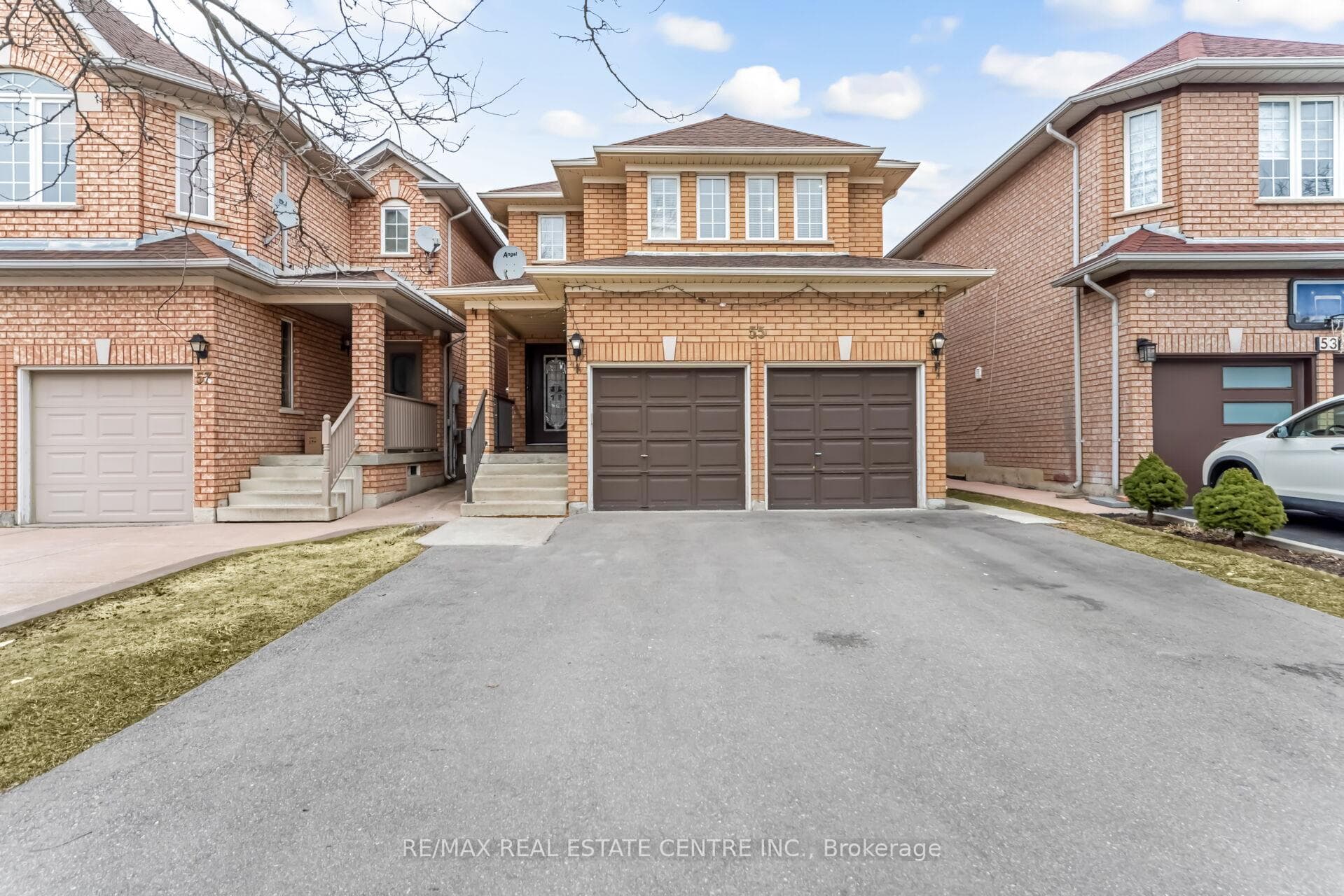 55 Golden Eagle Road, Brampton, ON L6R 1Z4 - Photo 1