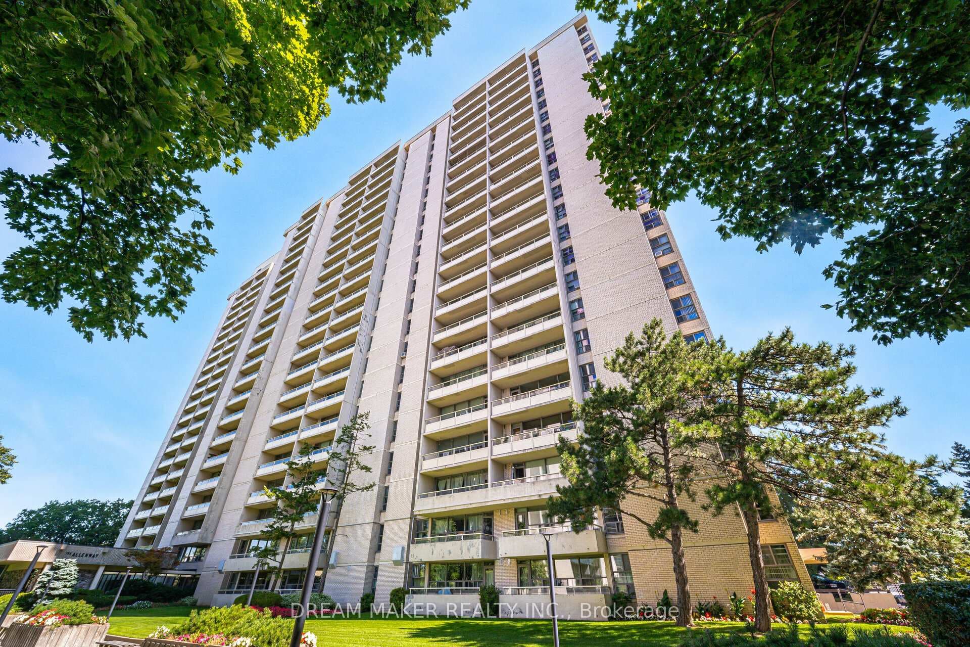 360 Ridelle Avenue Unit 1807, York / Weston, ON M6B 1K1 - Photo 1