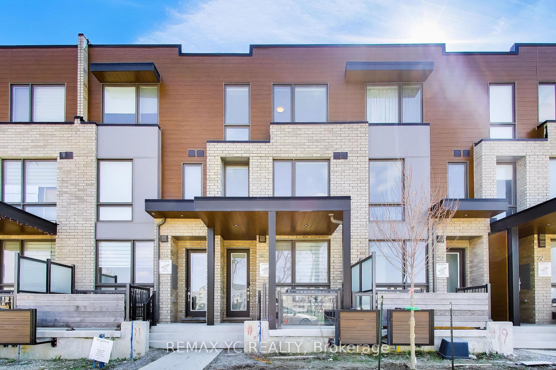18 Deep Roots Terrace, Toronto C04
