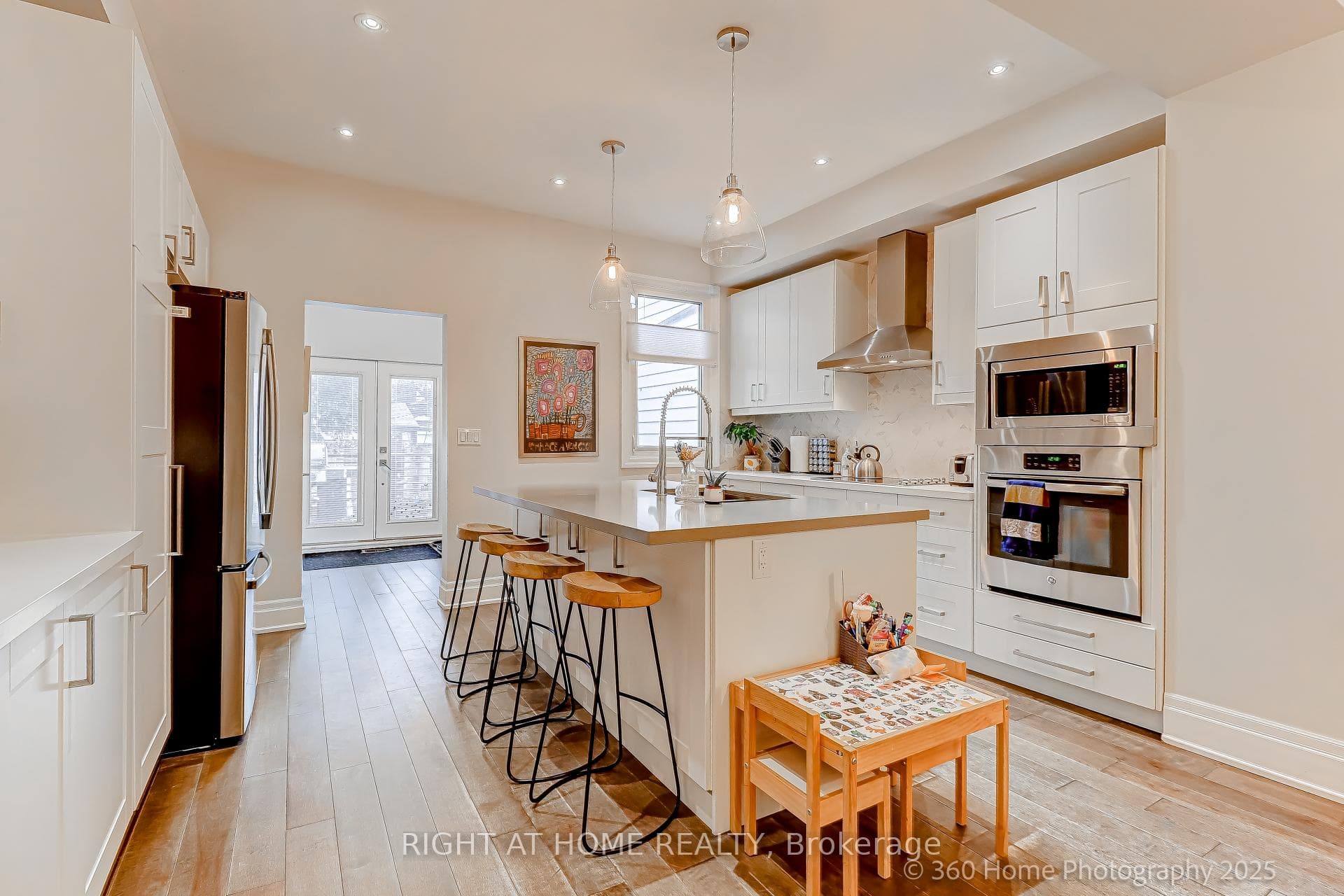 529 Dupont Street, Annex / Yorkville / Summerhill, ON M6G 1Y8 - Photo 1