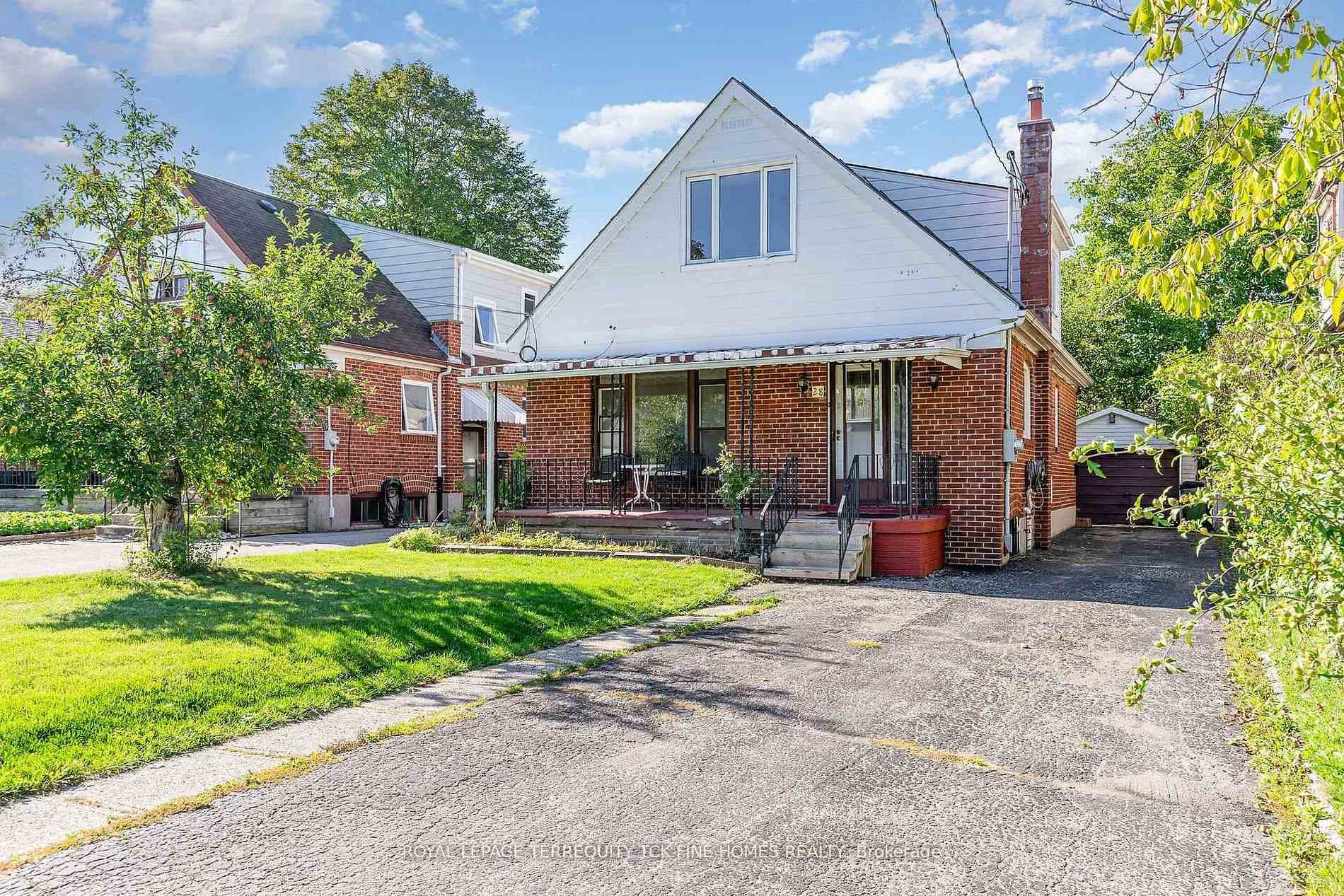 28 Lynvalley Crescent, Dorset Park / Kennedy Park, ON M1R 2V3 - Photo 1