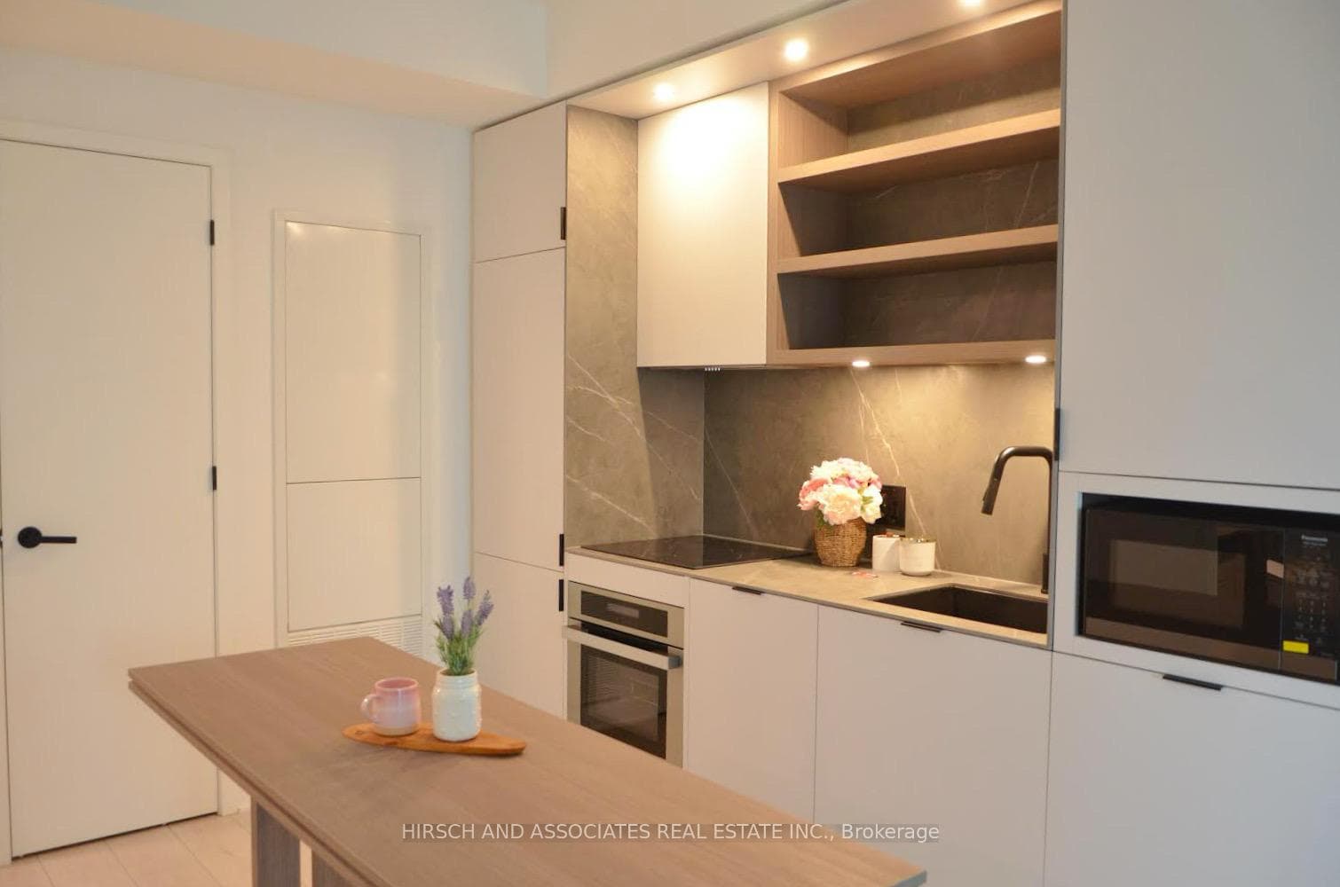 55 Charles Street Unit 1309, Toronto C08