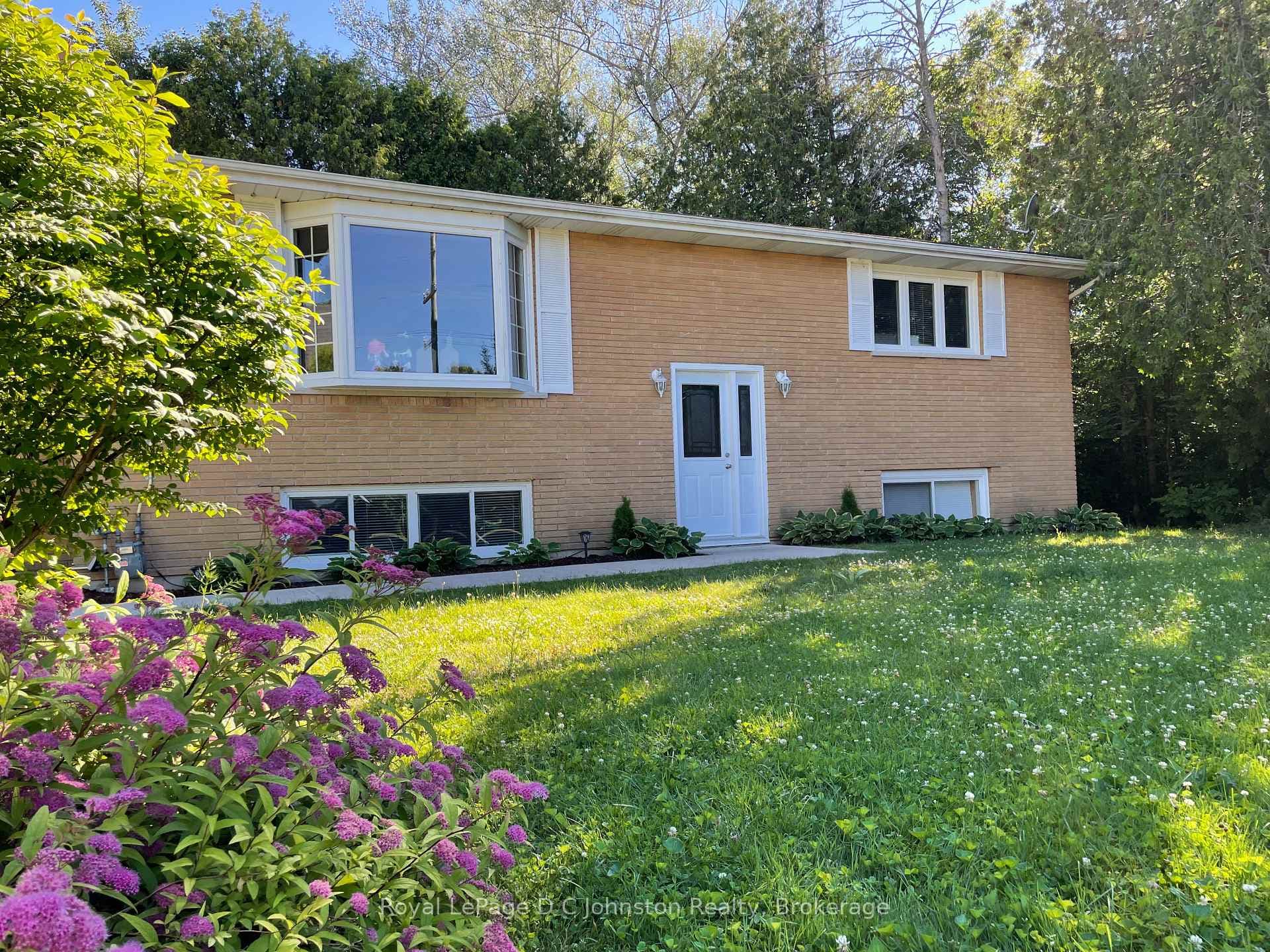 341 Palmerston Street, Saugeen Shores, ON N0H 2L0 - Photo 1