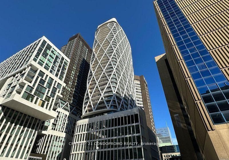 230 Simcoe Street Unit 2921, Downtown Toronto / Waterfront, ON M5T 0G7 - Photo 1