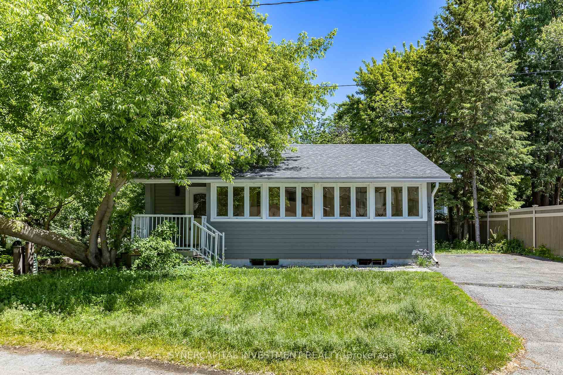 199 Kehoe Street, Britannia - Lincoln Heights and Area, ON K2B 6A7 - Photo 1