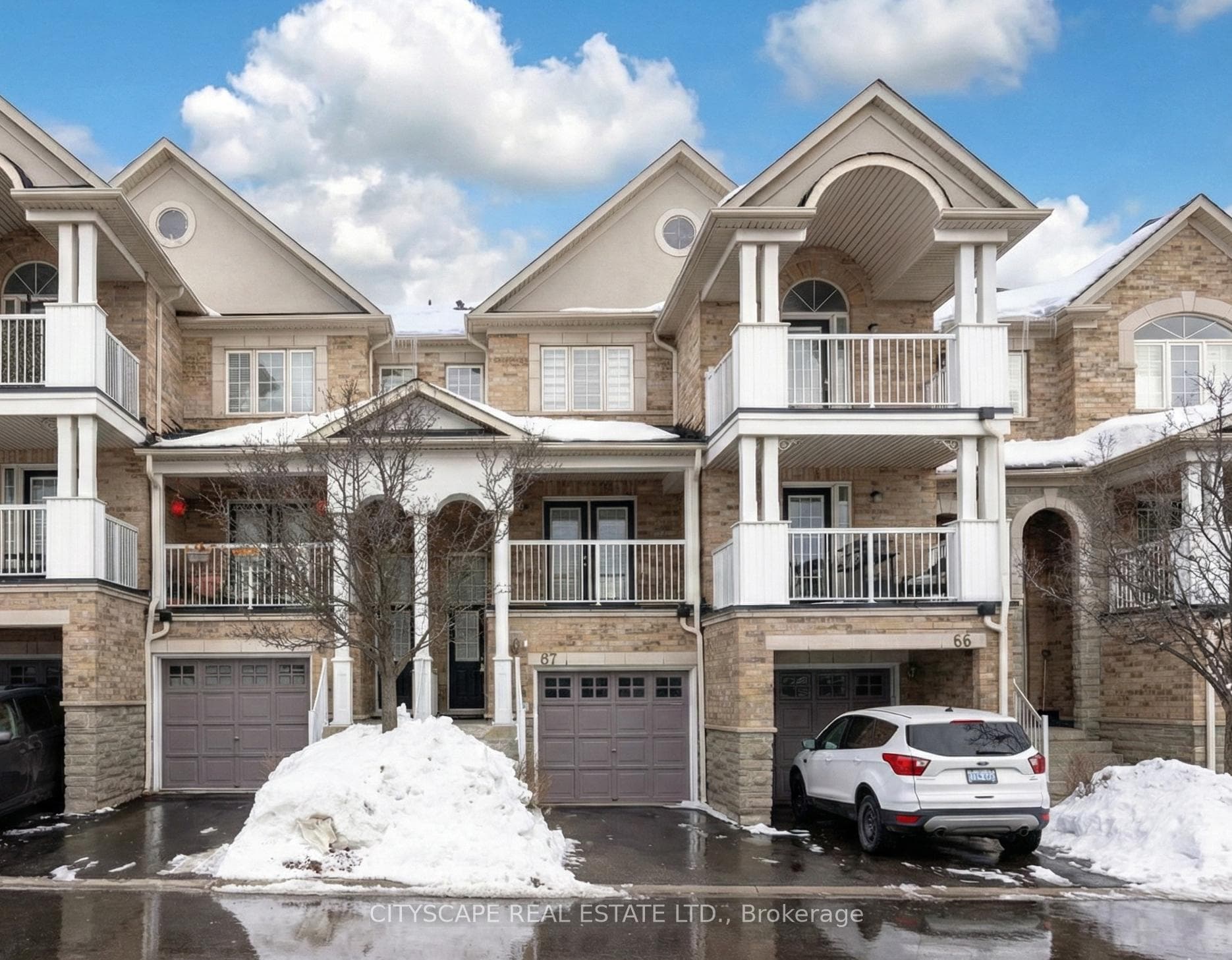 601 Shoreline Drive Unit 67, Mississauga, ON L5B 4K7 - Photo 1