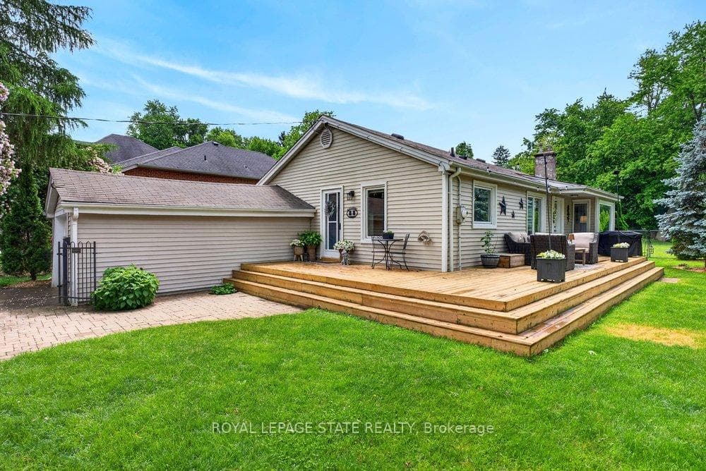 52 Orchard Drive, Hamilton, ON L9G 1Z7 - Photo 1