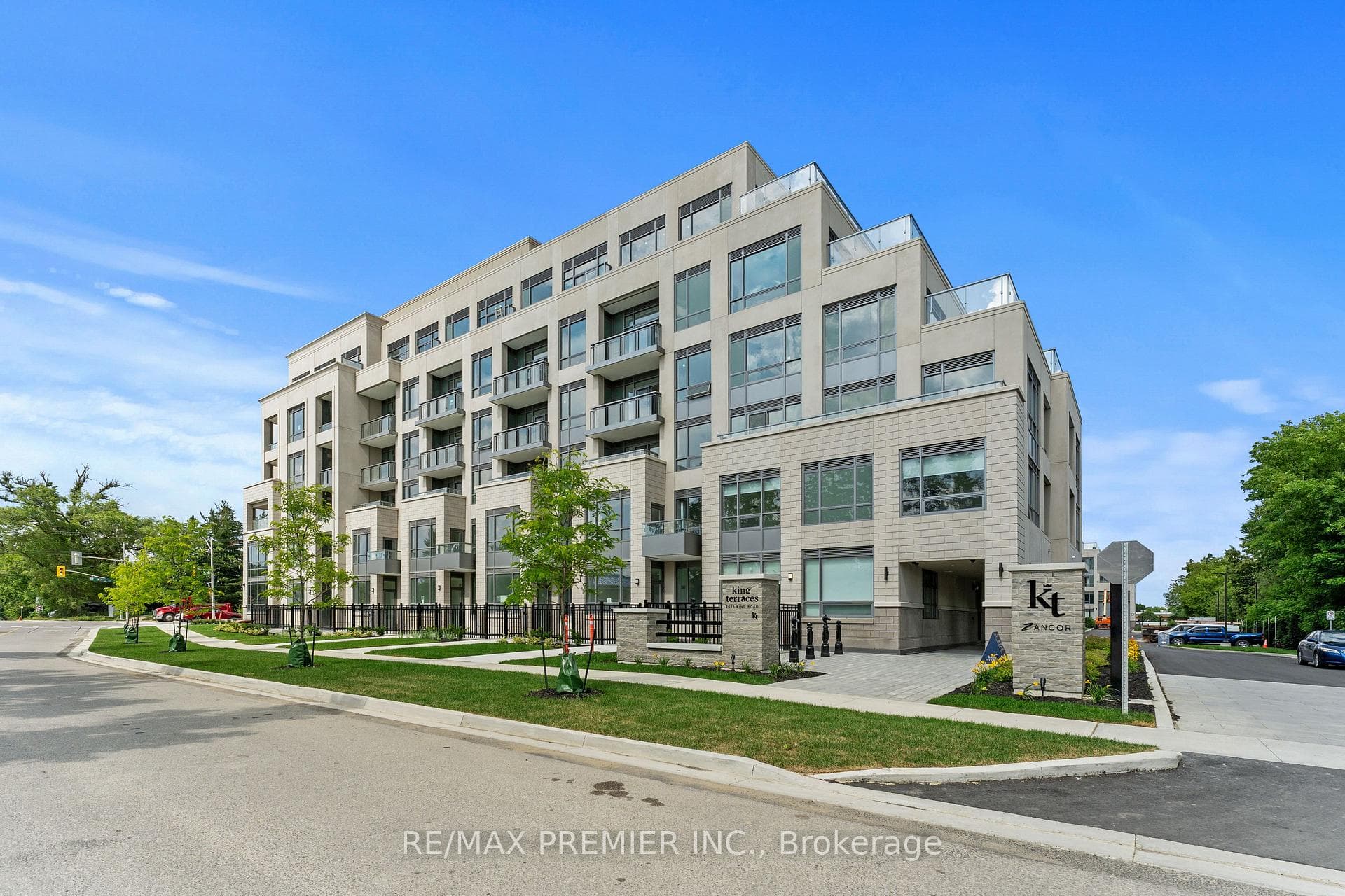 2075 King Road Unit 435, King