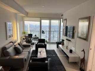 488 University Avenue Unit 4212, Toronto C01