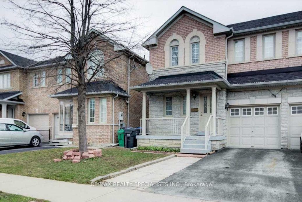 7 Canoe Glide Lane, Brampton, ON L6R 2A8 - Photo 1