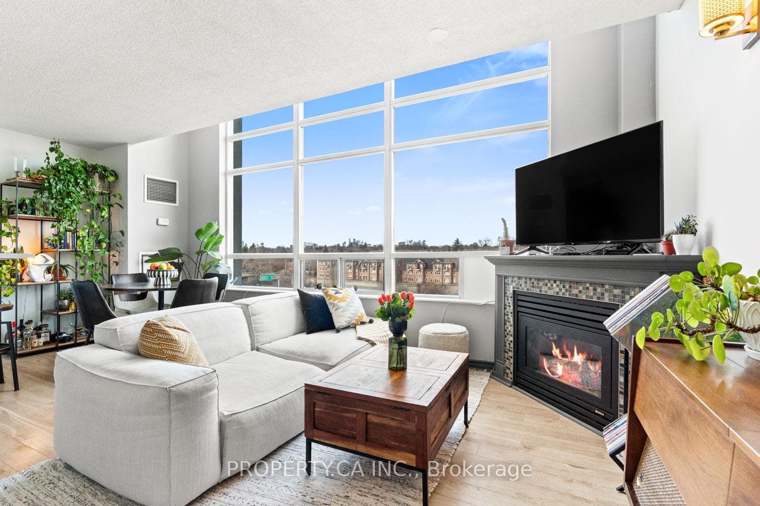 200 Manitoba Street Unit 421, Liberty Village / Parkdale / South Parkdale, ON M8Y 3Y9 - Photo 1