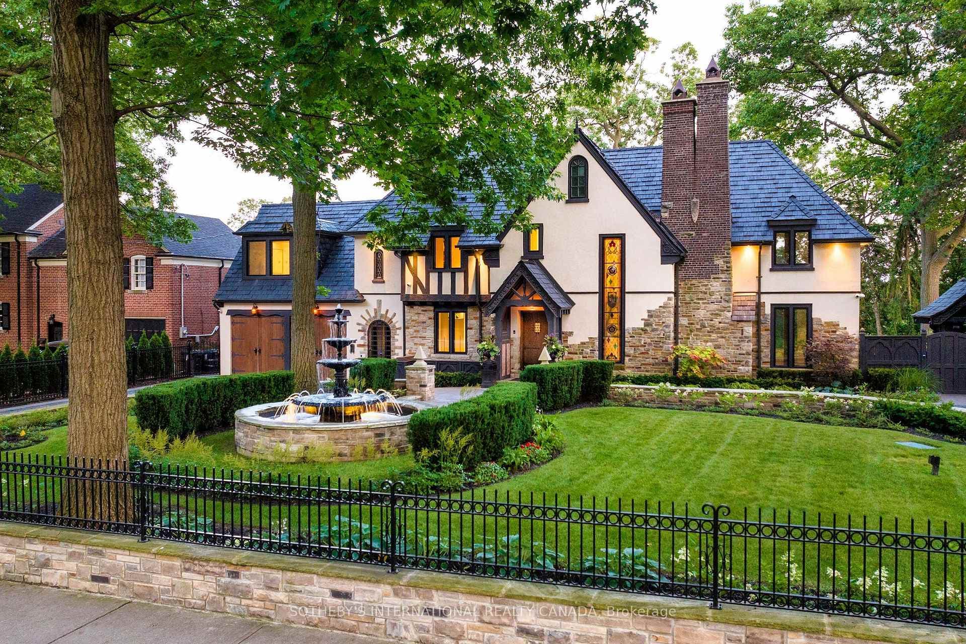 57 Baby Point Crescent, Toronto W02