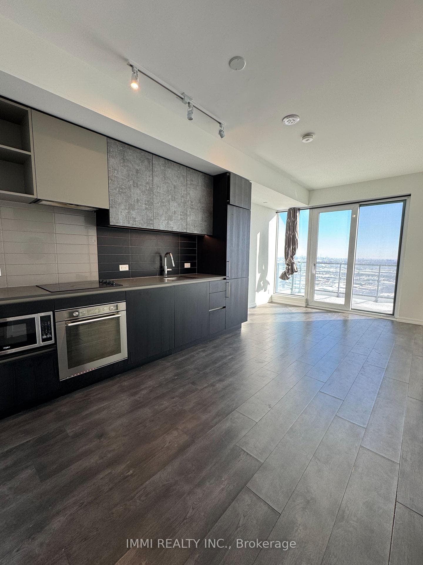 1000 Portage Parkway Unit 4308, Vaughan, ON L4K 0L1 - Photo 1