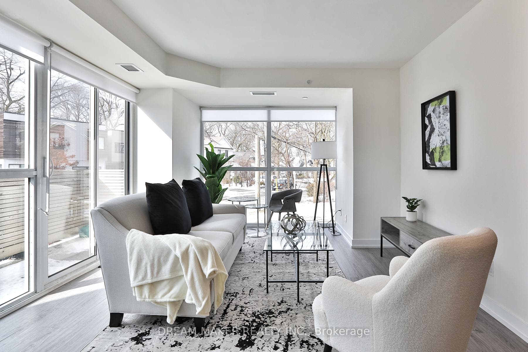 1350 Kingston Road Unit 101, Birch Cliff / Cliffside, ON M1N 1P9 - Photo 1