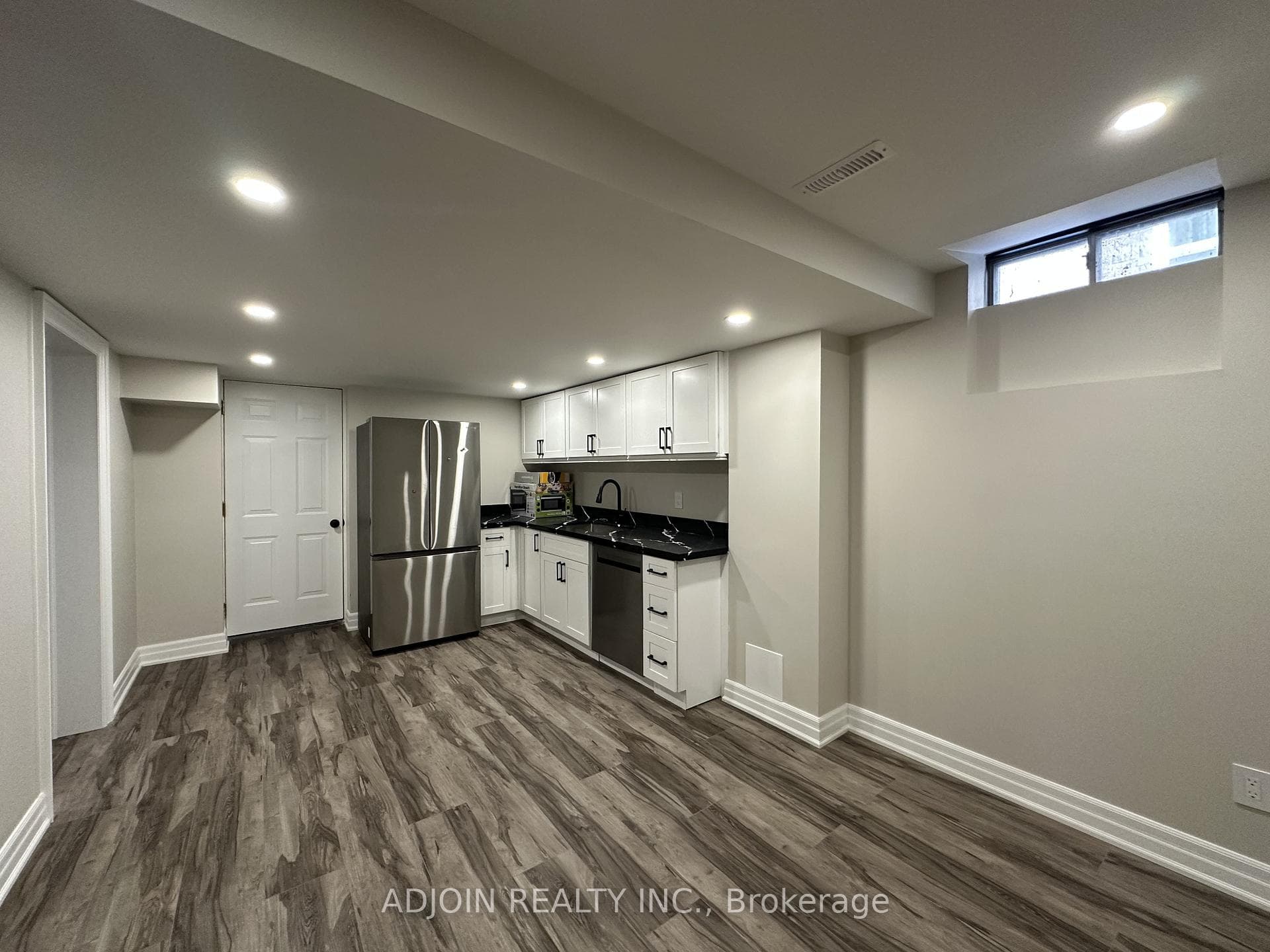 3366 Mulcaster Road Unit Basement, Mississauga, ON L5L 5A7 - Photo 1