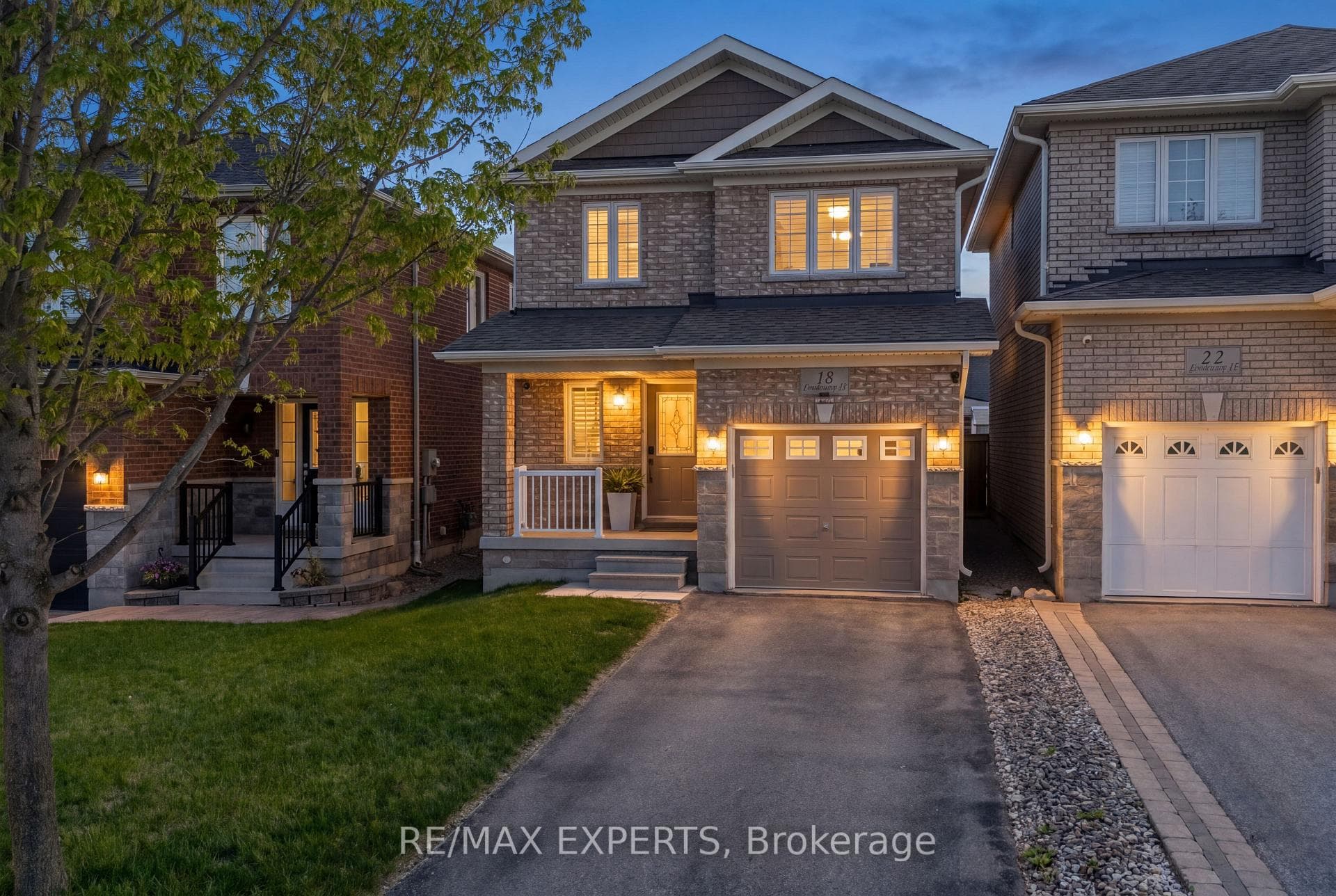 18 Armstrong Crescent, Bradford West Gwillimbury