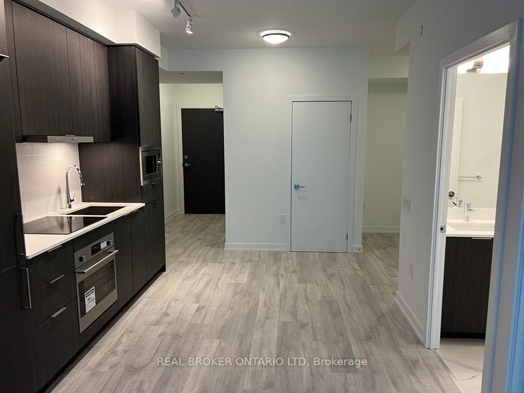 7 GOLDEN LION Heights Unit N426, Willowdale / Newtonbrook, ON M2M 0C1 - Photo 1