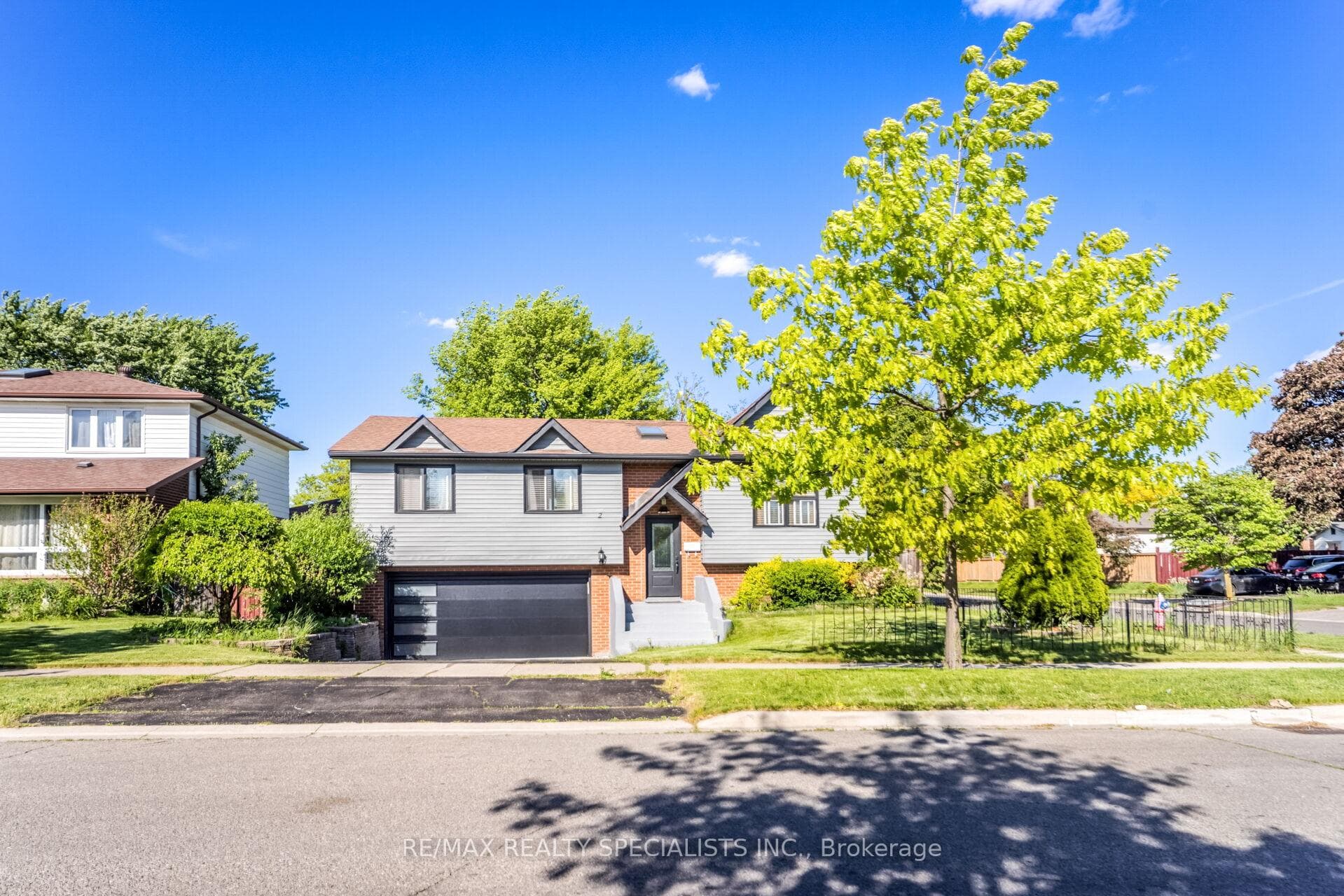 2 Ivybridge Drive, Brampton, ON L6V 2X2 - Photo 1