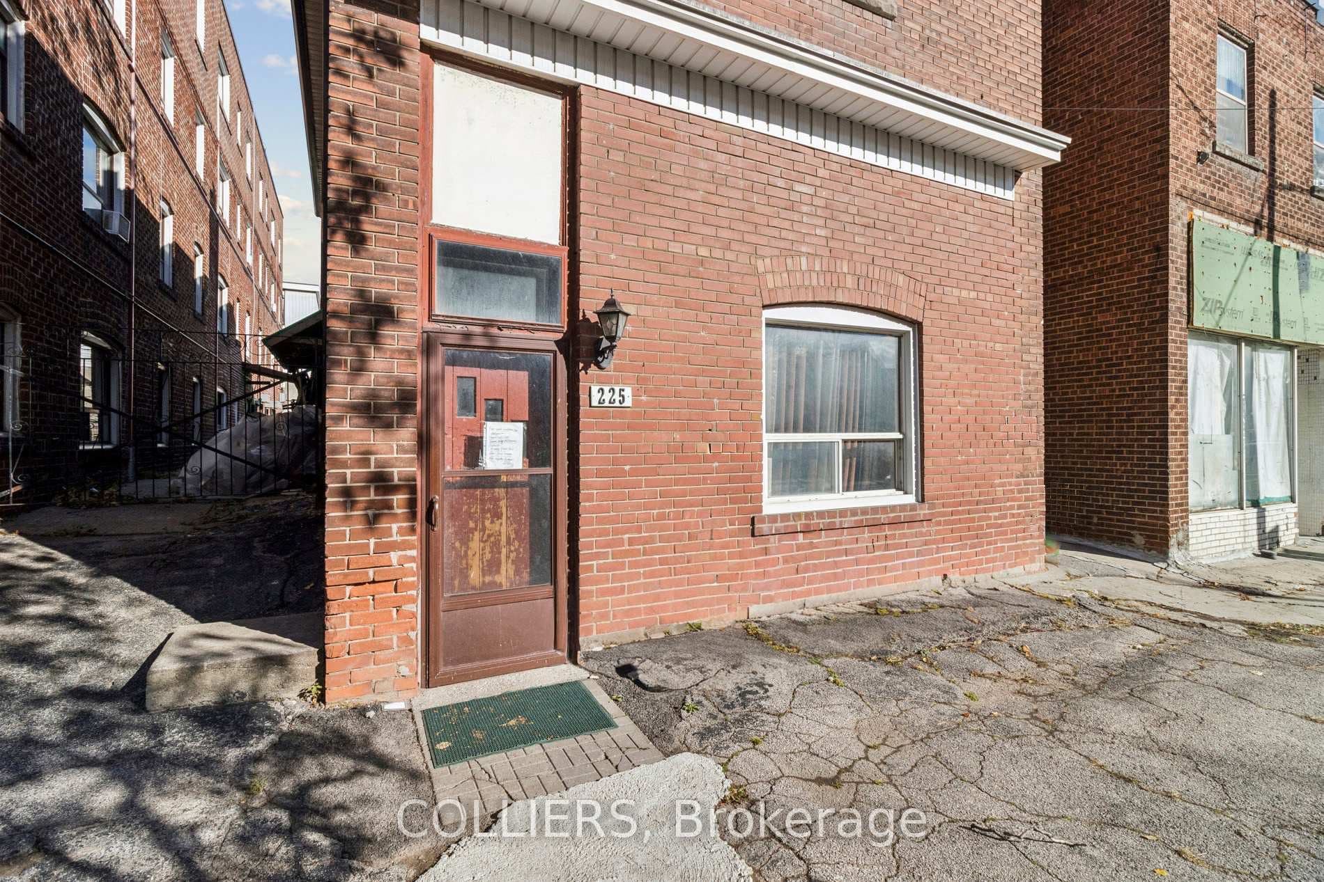 225 Vaughan Road, Forest Hill / Deer Park, ON M6C 2M3 - Photo 1