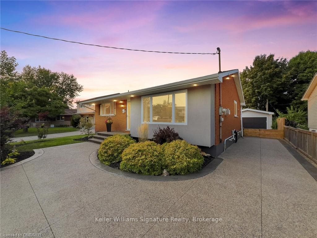 6 ELDORADO Court, Hamilton, ON L9C 2P9 - Photo 1