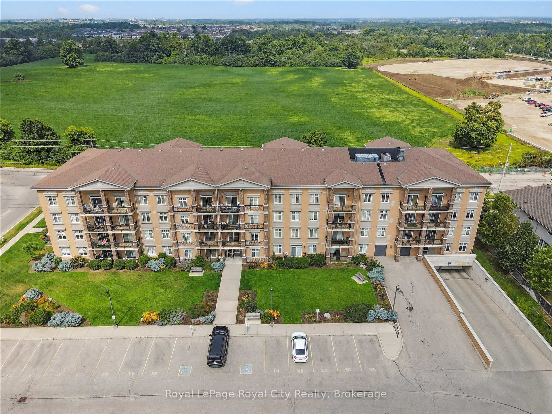 2 Colonial Drive Unit 403, Guelph, ON N1L 0K8 - Photo 1