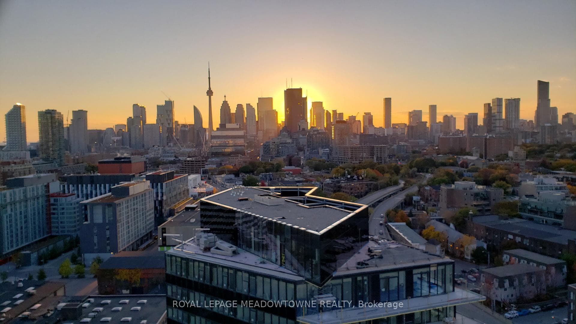 170 Bayview Avenue Unit 1902, Regent Park / Cabbagetown / St. James Town, ON M5A 0M4 - Photo 1