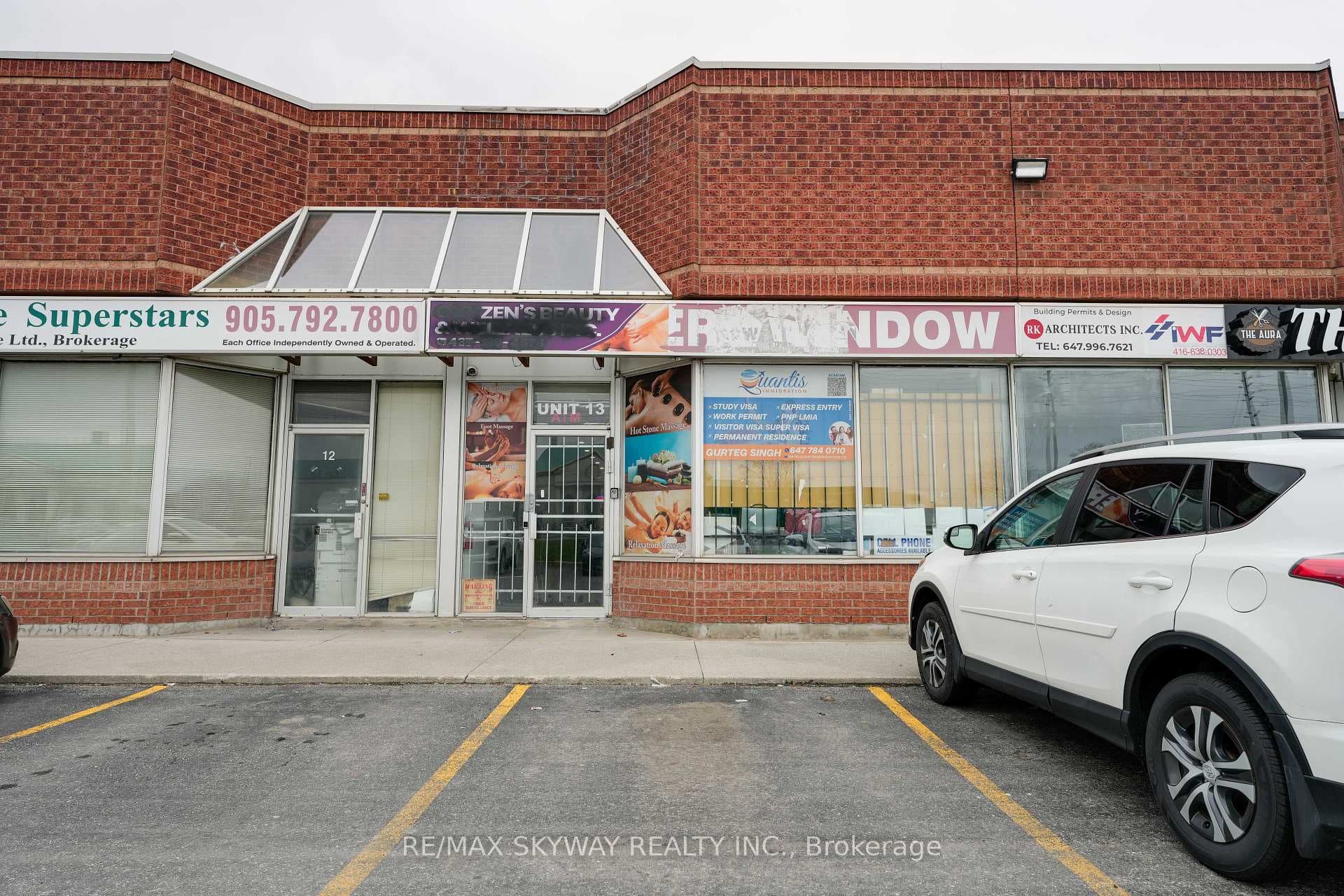 2565 Steeles Avenue Unit 13, Brampton