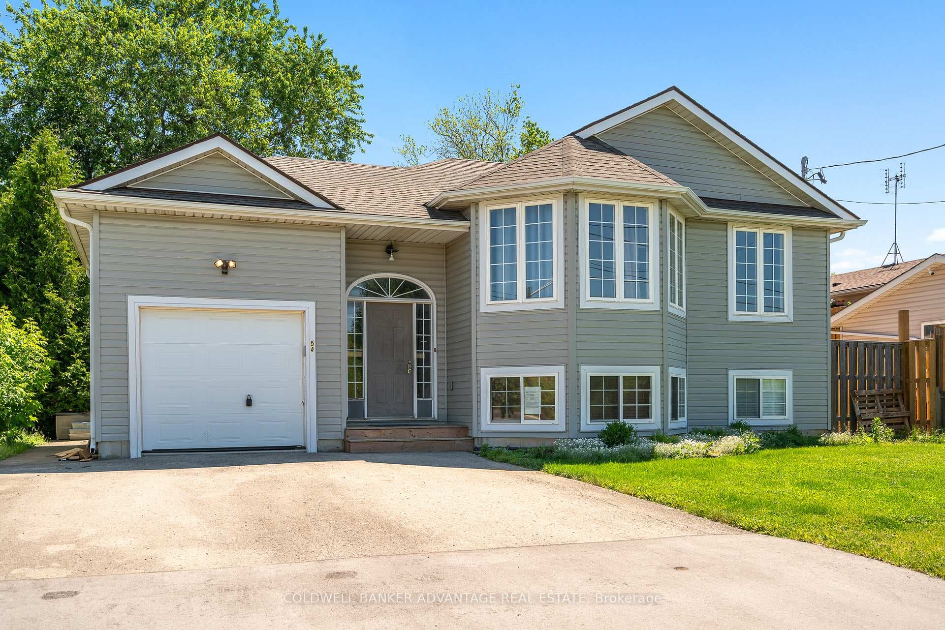 54 Patterson Avenue, Welland