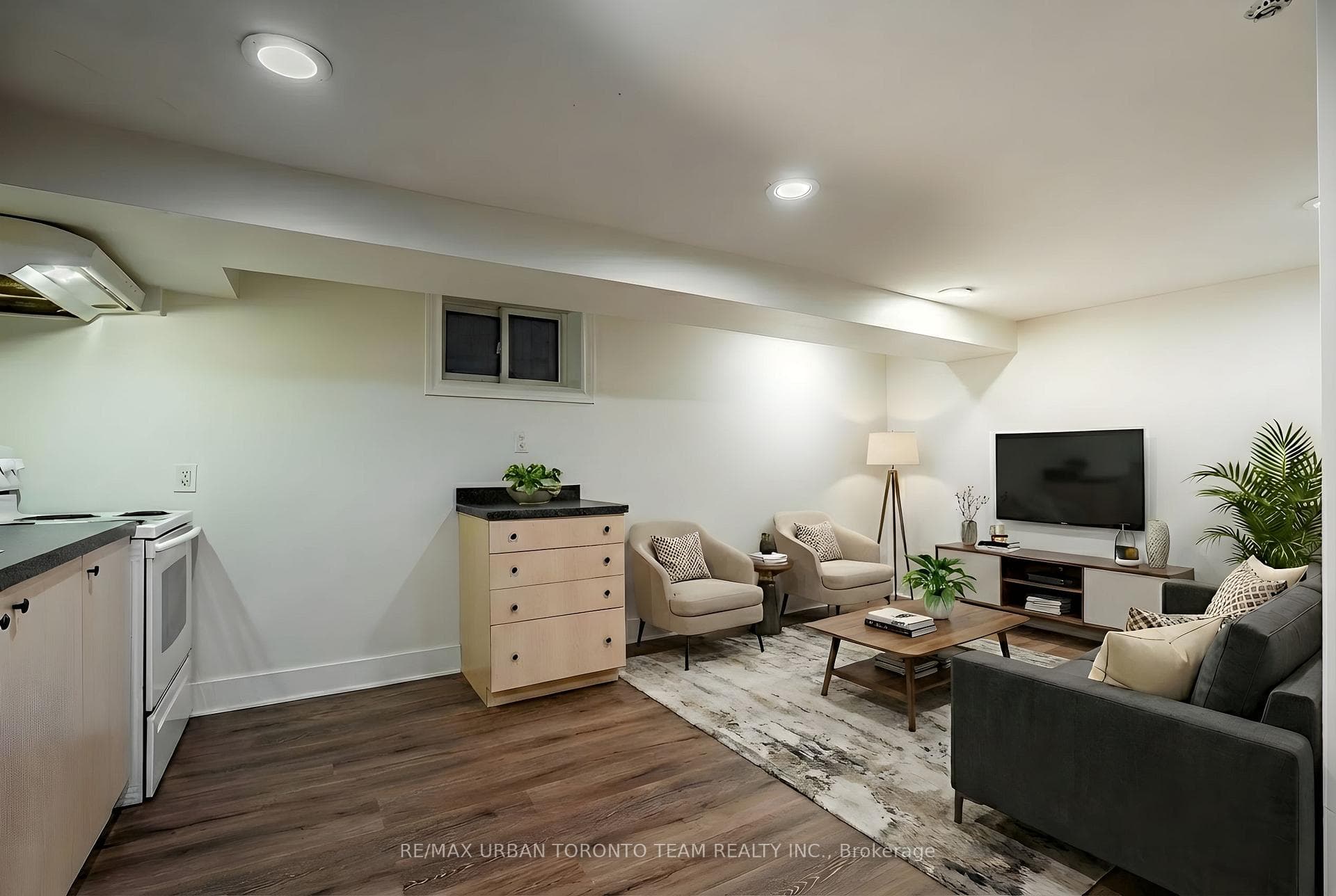 1277 Broadview Avenue Unit Lower, Danforth / East York, ON M4K 2T5 - Photo 1