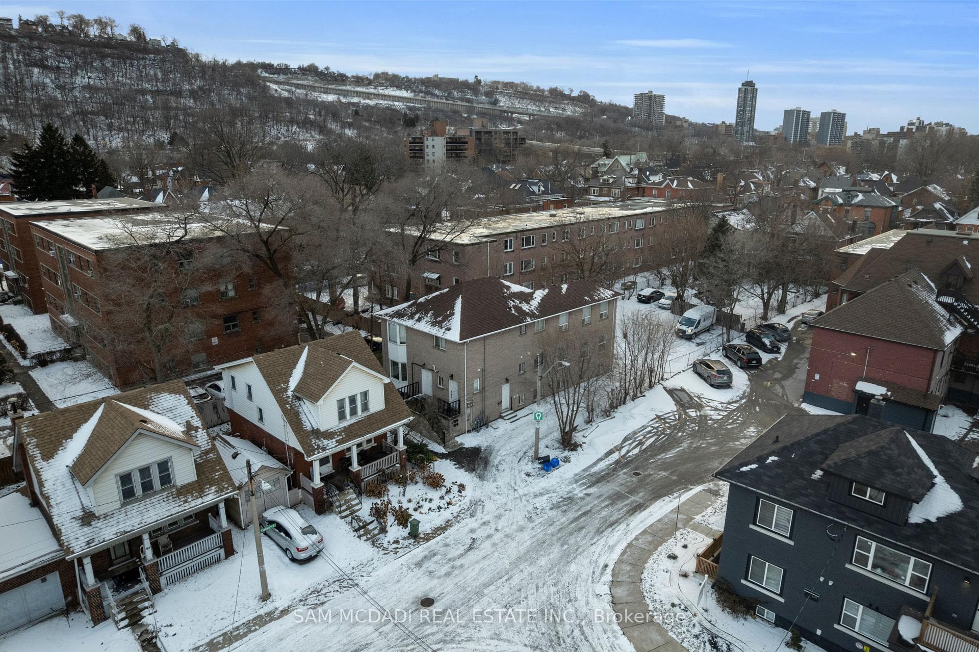 90 Tisdale Street, Hamilton, ON L8N 2W2 - Photo 1