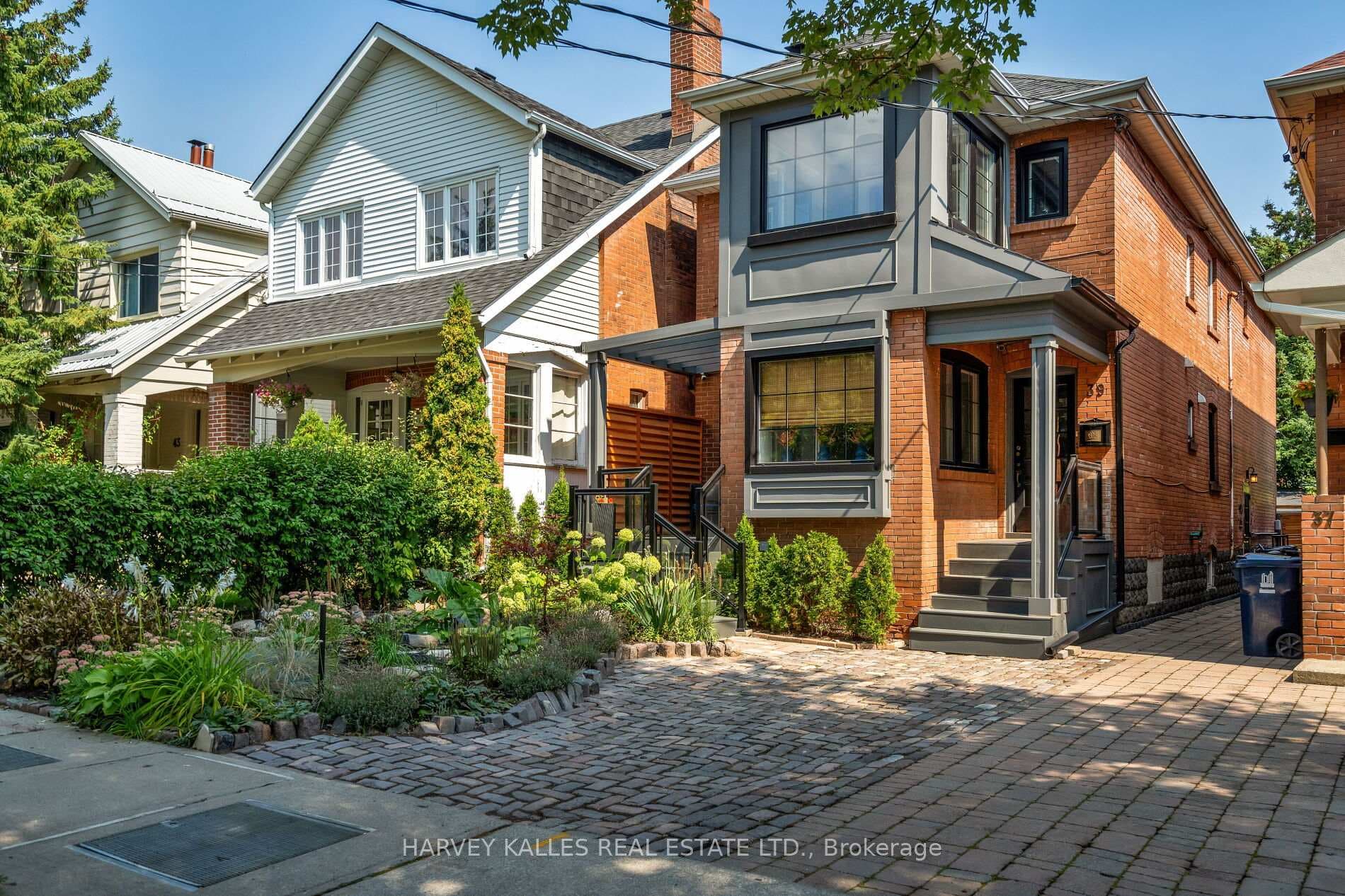 39 Standish Avenue, Rosedale / Moore Park, ON M4W 3B2 - Photo 1