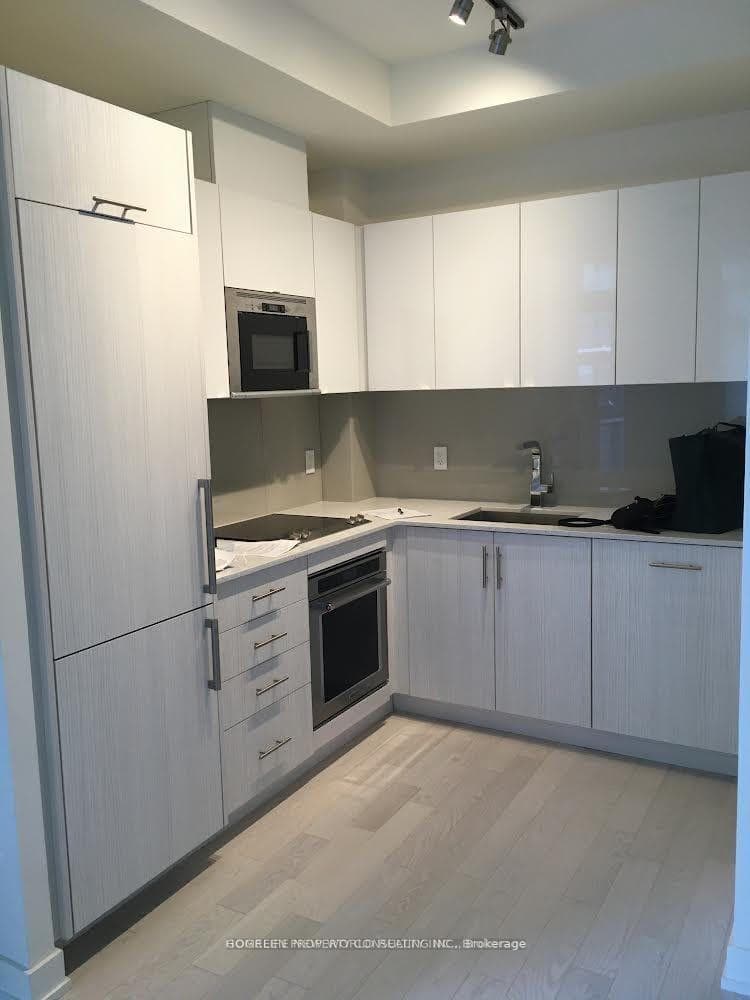 330 Richmond Street Unit 805, Downtown Toronto / Waterfront, ON M5V 0M4 - Photo 1