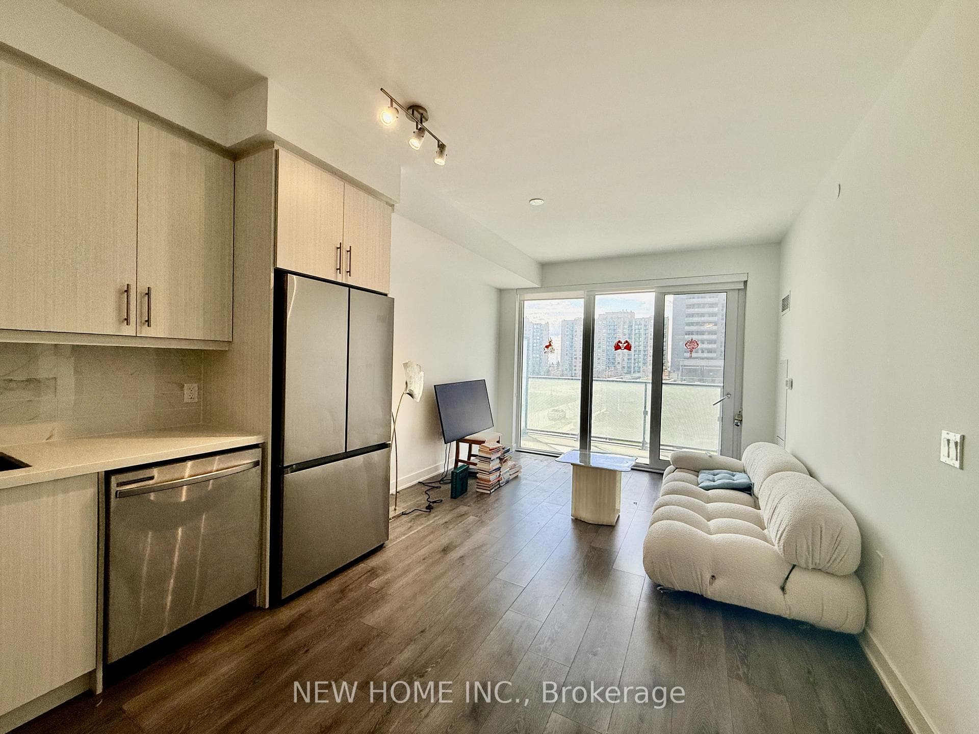 105 Oneida Crescent Unit 306, Richmond Hill, ON L4B 0H6 - Photo 1