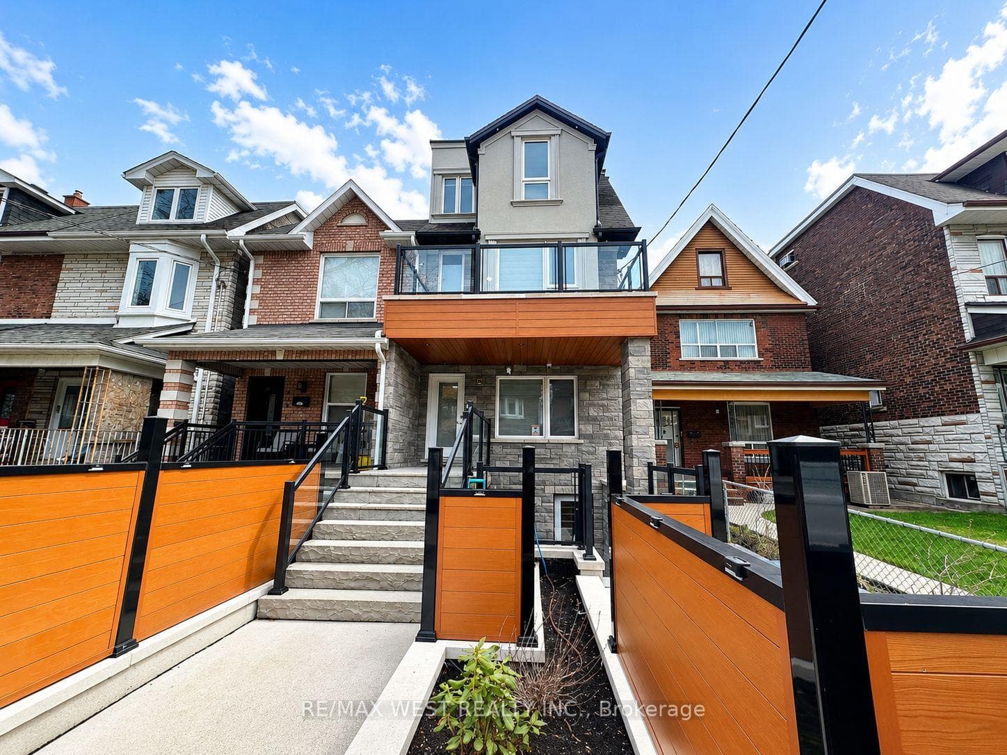 431 Concord Avenue Unit Basement, Bloor West Village / Swansea, ON M6H 2P9 - Photo 1