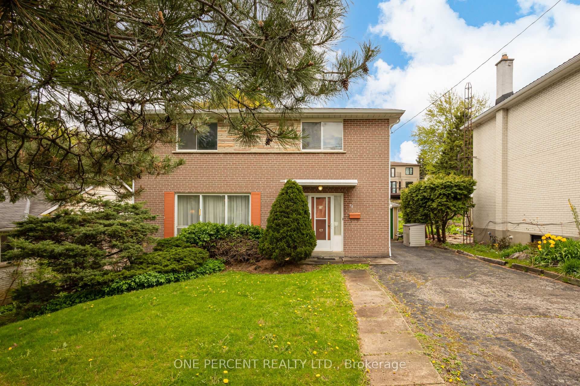 79 Grandview Avenue, Markham