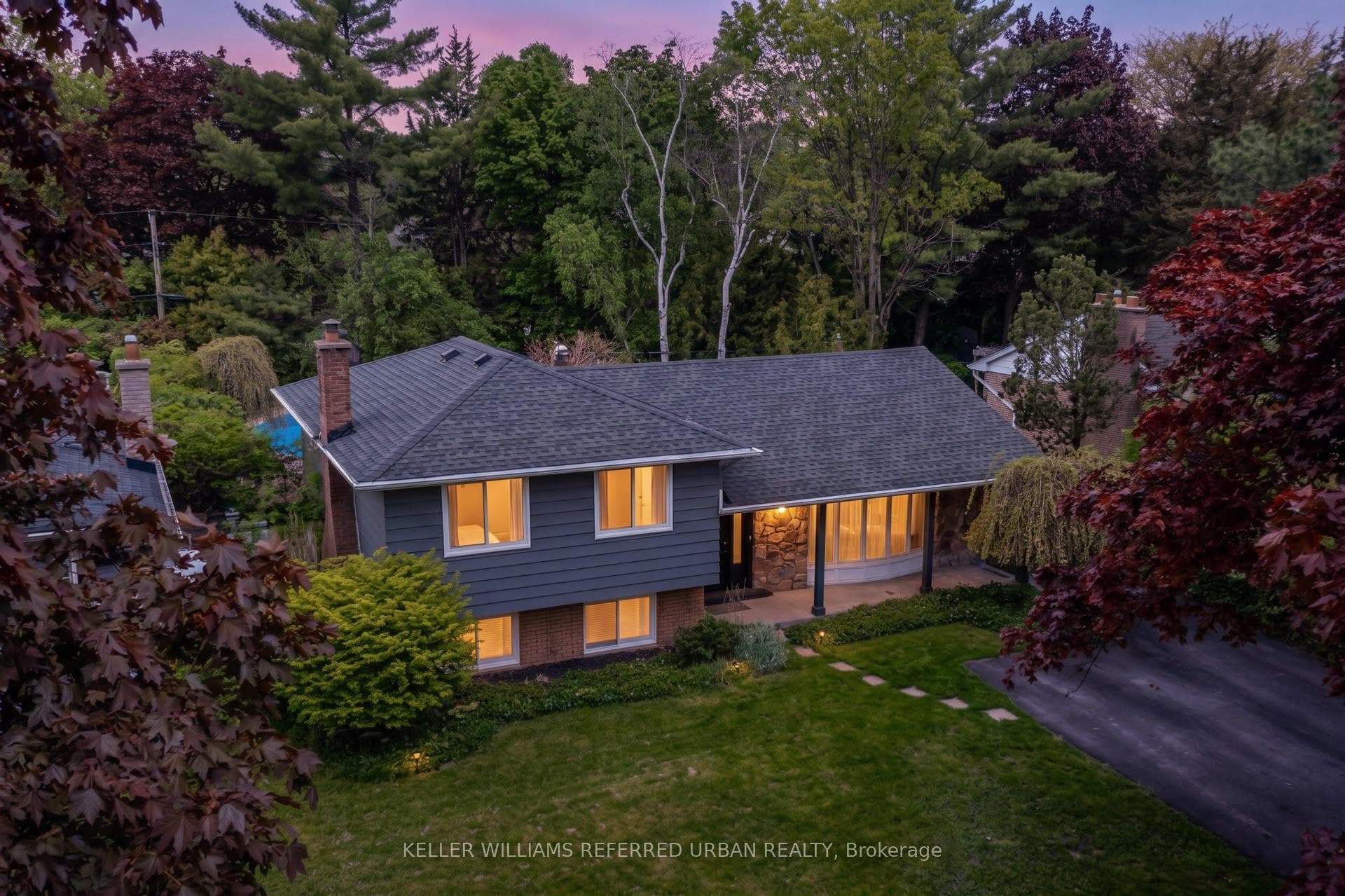5171 Mulberry Drive, Burlington