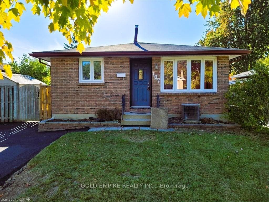 107 Harding Crescent, London South, ON N6E 1G2 - Photo 1