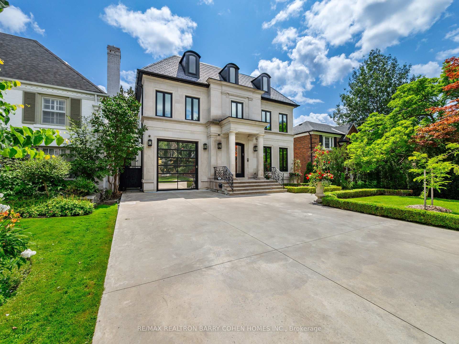 327 Cortleigh Boulevard, Lawrence Park / Bedford Park, ON M5N 1R2 - Photo 1