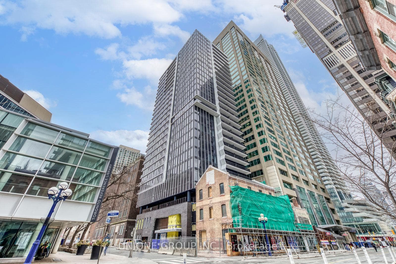 771 Yonge Street Unit 2002, Rosedale / Moore Park, ON M4W 0B8 - Photo 1