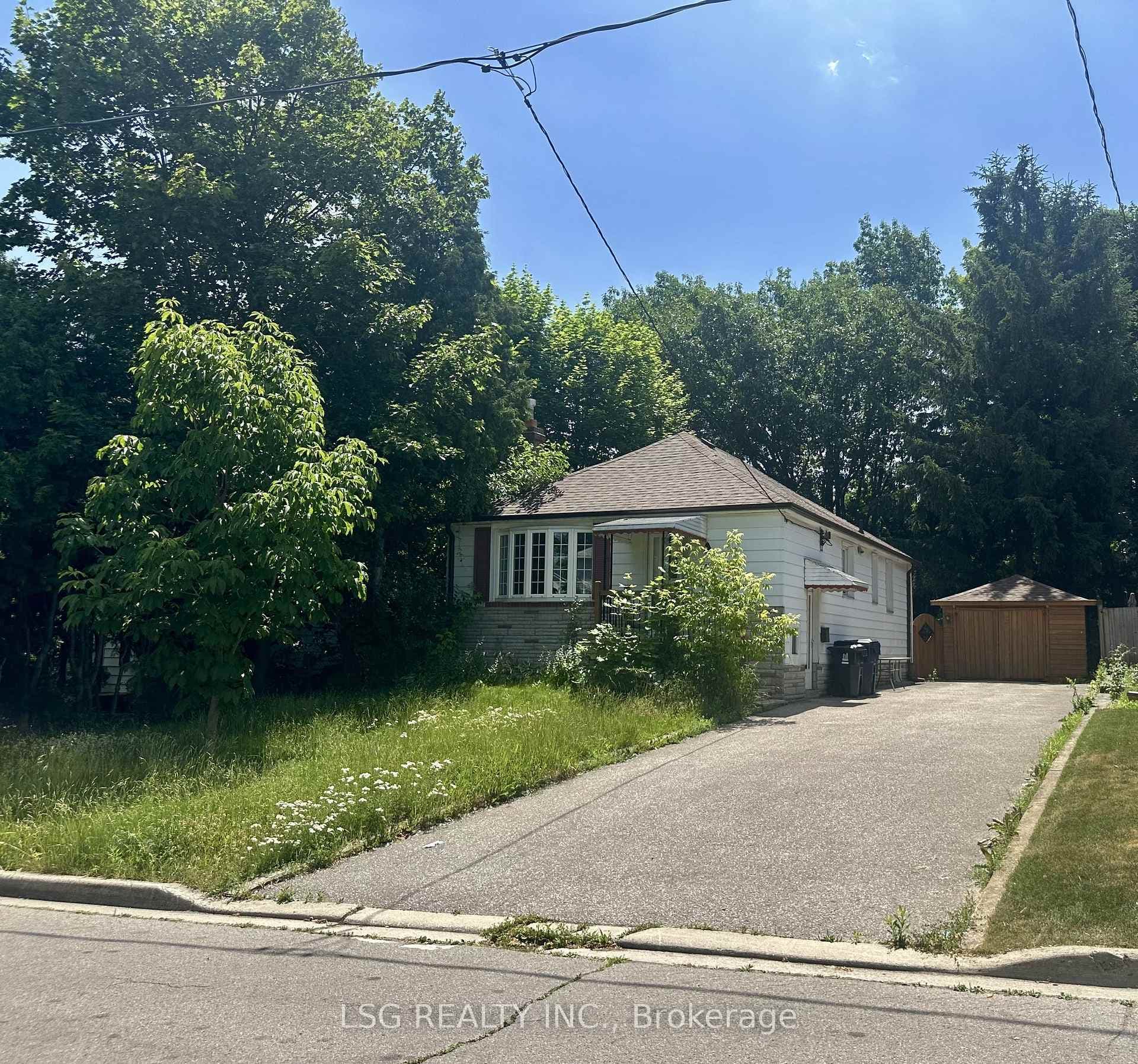 107 Elmhurst Avenue, Thornhill / Willowdale, ON M2N 1R7 - Photo 1