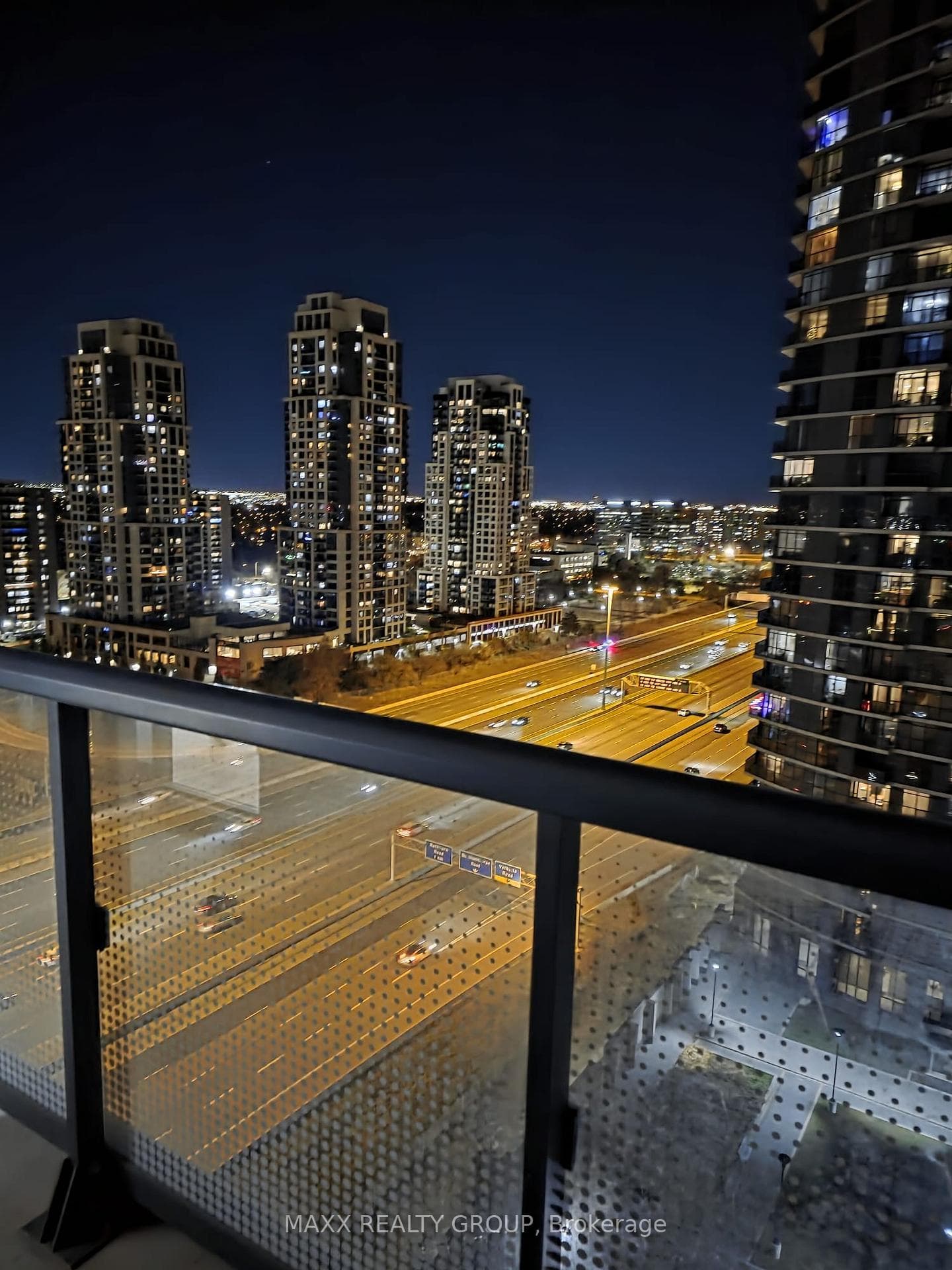 30 Gibbs Road Unit 1804, Etobicoke (Islington / Rexdale), ON M9B 0E4 - Photo 1