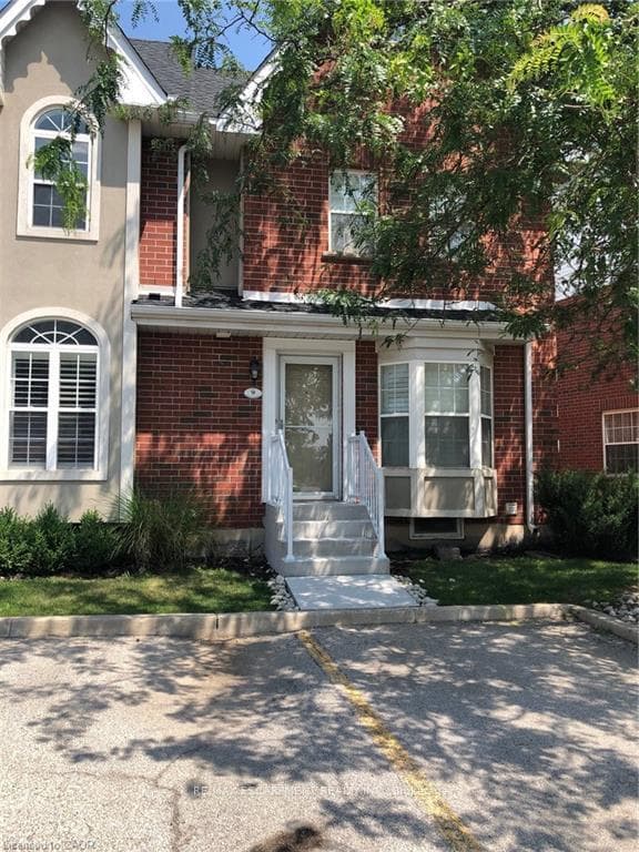 4200 Kilmer Drive Unit 9, Burlington, ON L7M 4Y2 - Photo 1