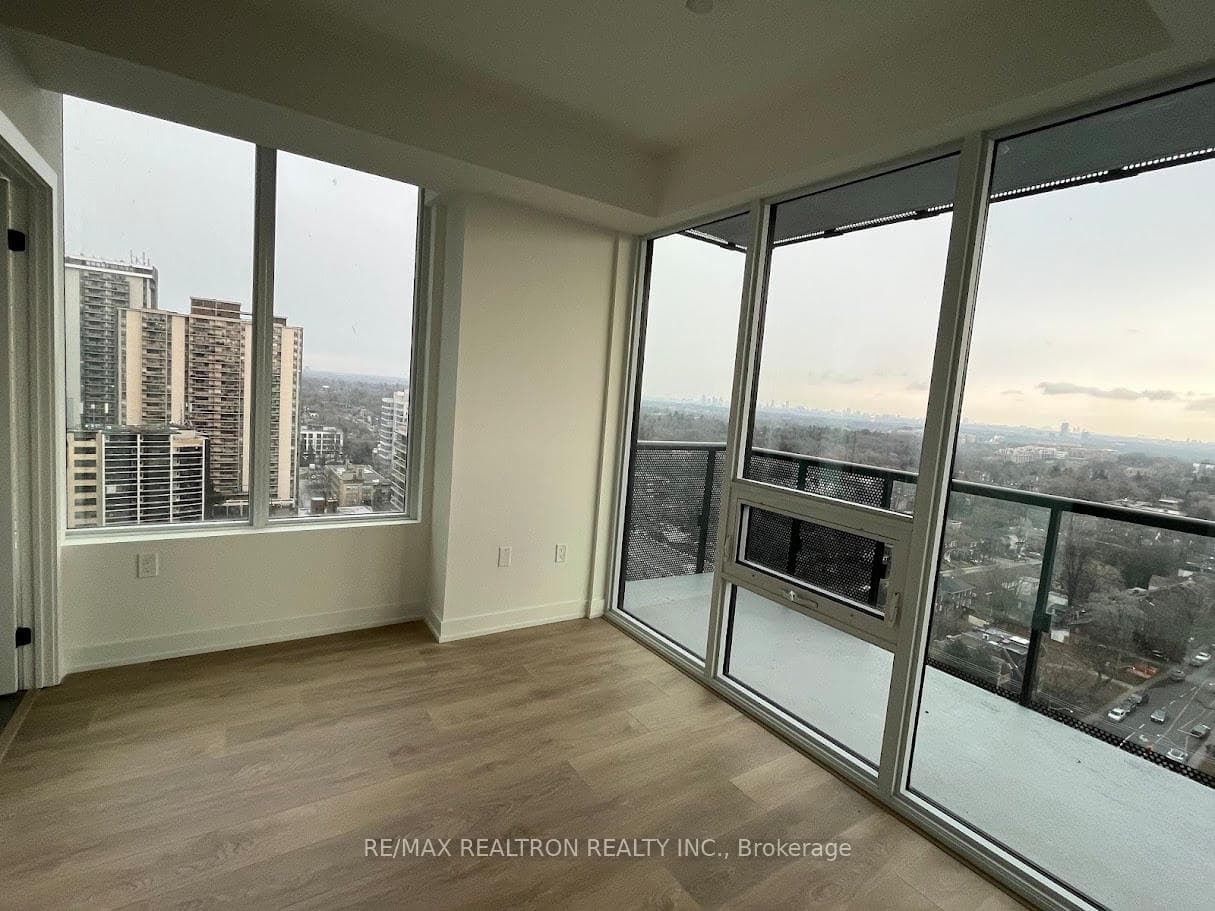 117 Broadway Avenue Unit 1709, Leaside / Davisville, ON M4P 1V3 - Photo 1