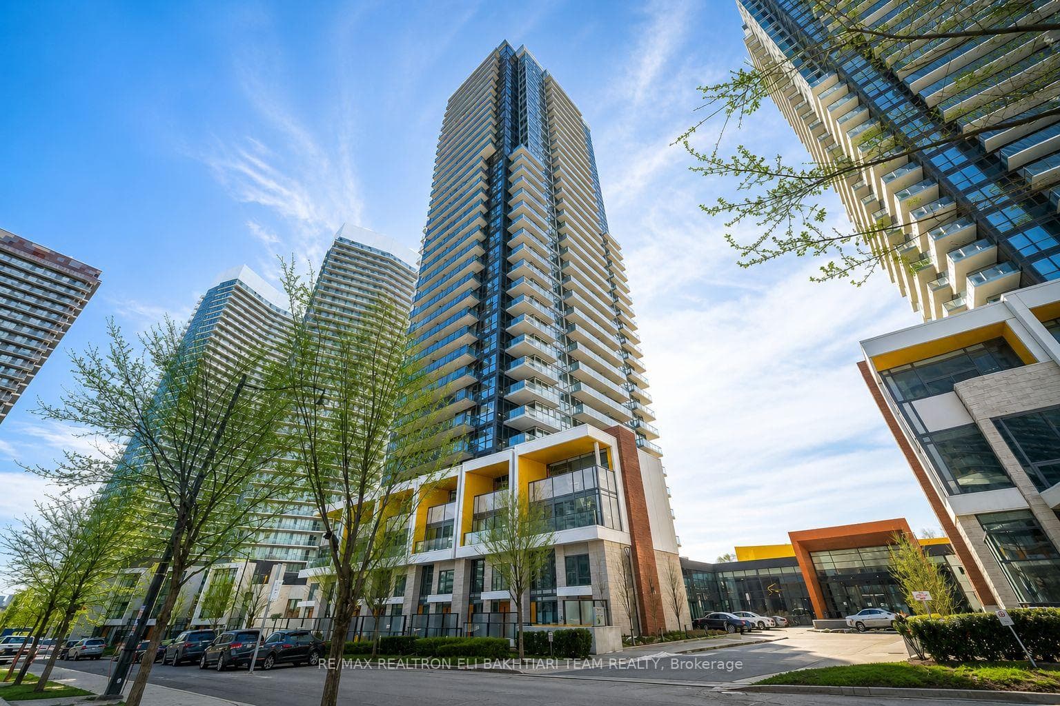 95 McMahon Drive Unit 2511, Toronto C15