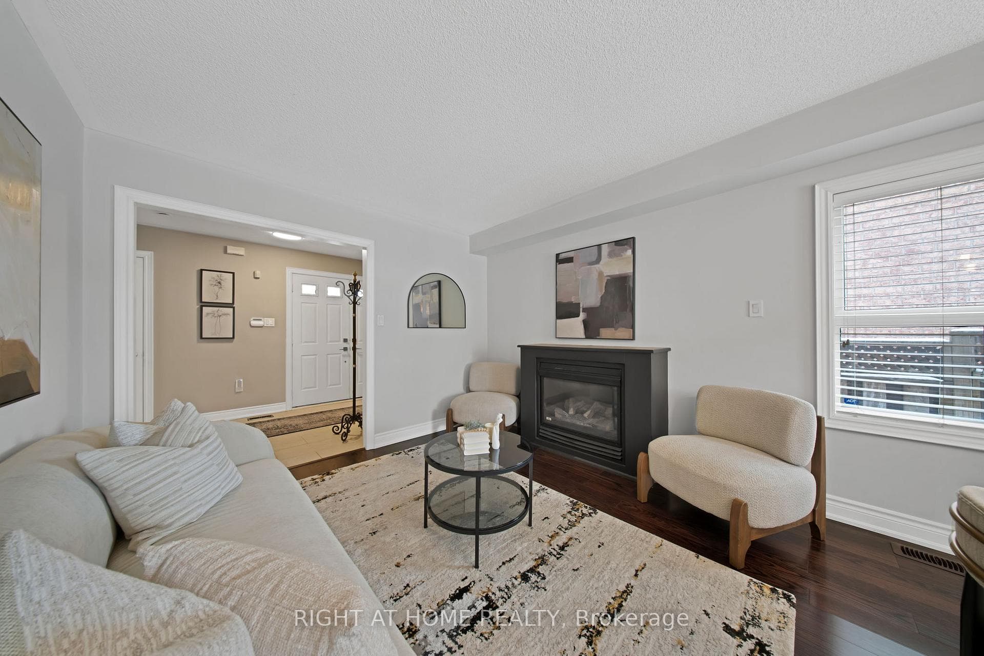 215 Queenslea Avenue, York / Weston, ON M9N 3X5 - Photo 1