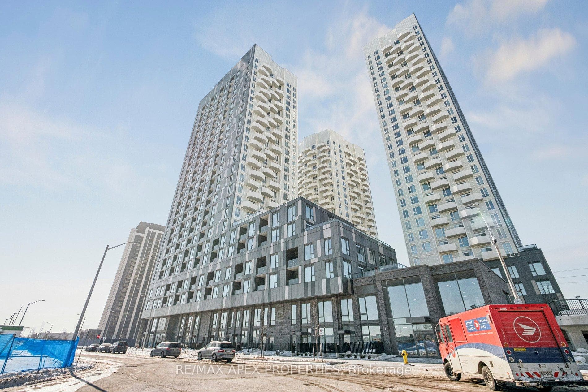 498 Caldari Road Unit 723, Vaughan, ON L4K 0R6 - Photo 1